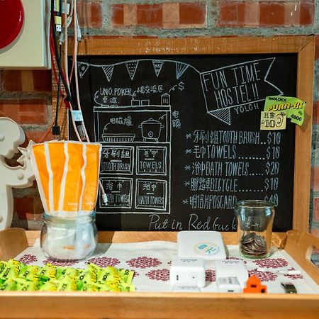 Funtime Hostel Kota Chiayi Bagian luar foto